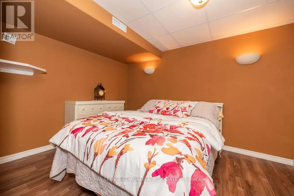 1315 BLAKELY CRESCENT W