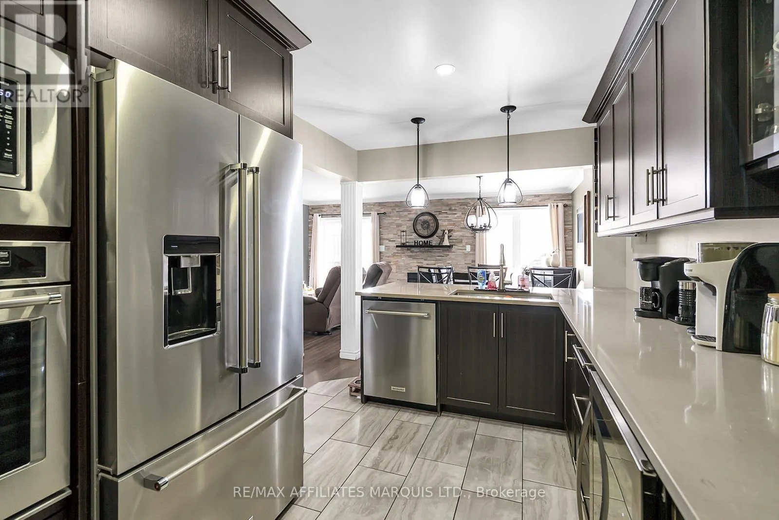 110 HERITAGE PL PLACE