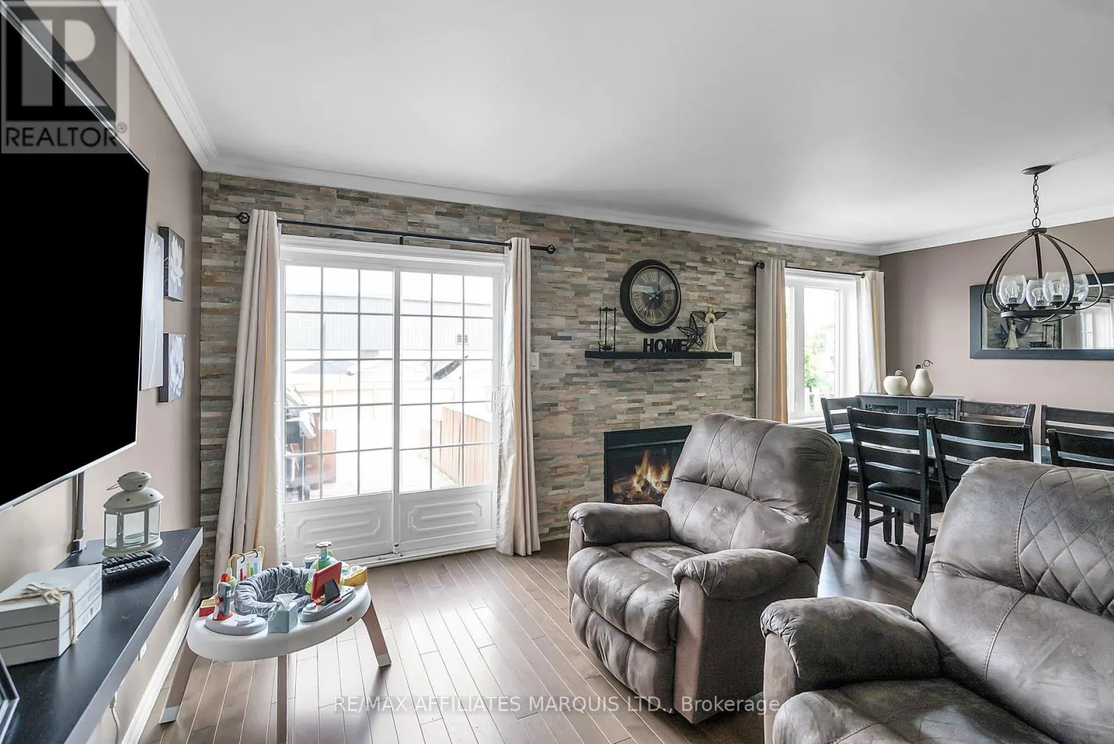 110 HERITAGE PL PLACE