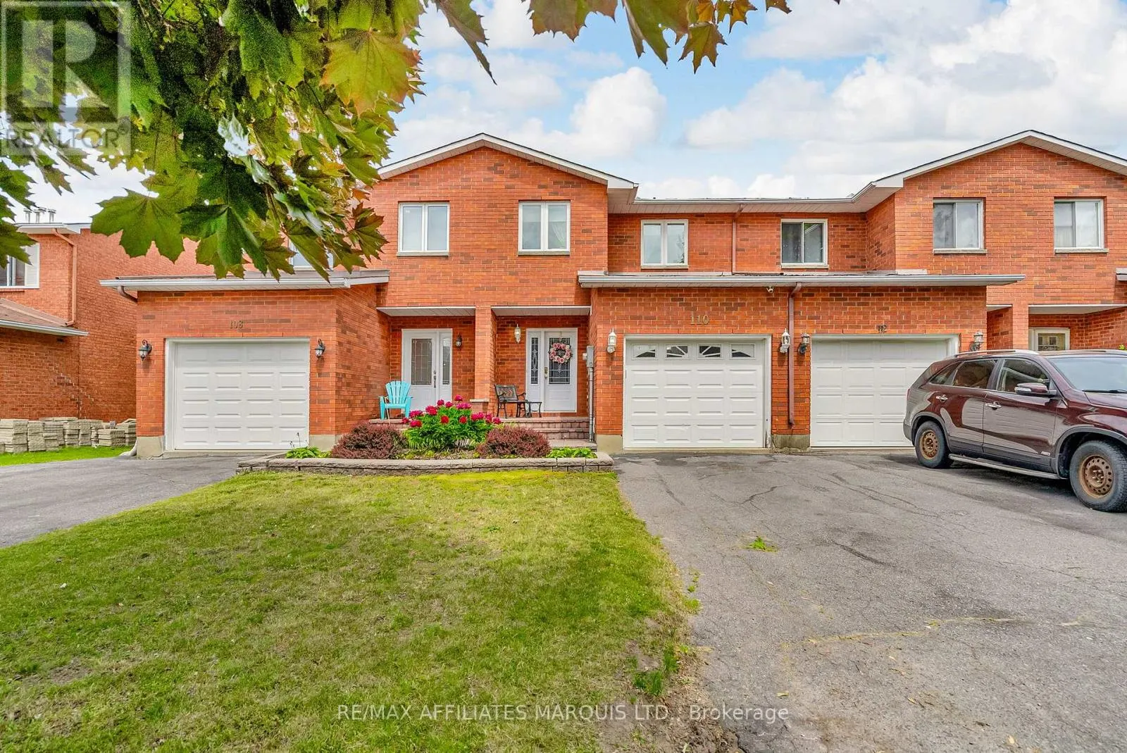 110 HERITAGE PL PLACE