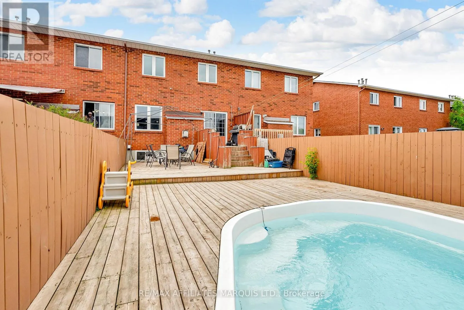 110 HERITAGE PL PLACE