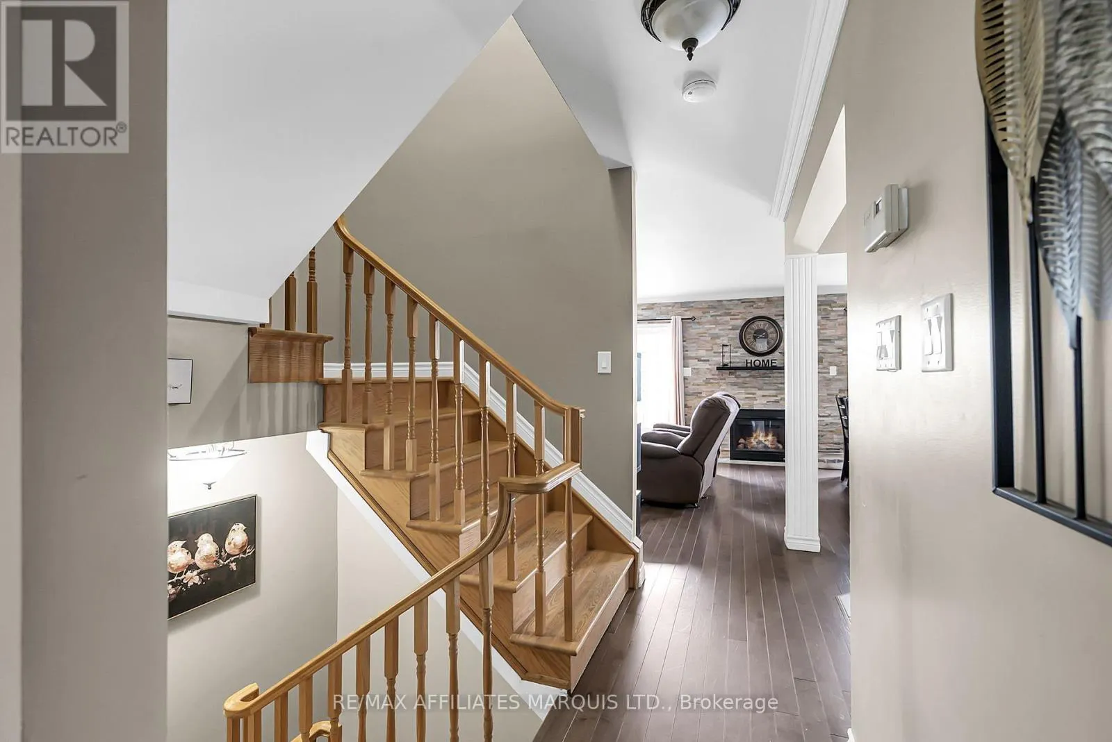110 HERITAGE PL PLACE