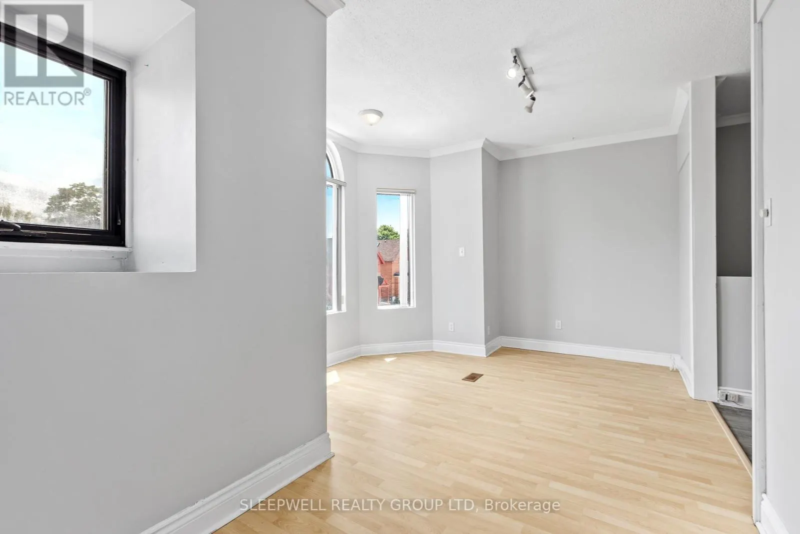 455-457 SOMERSET STREET W