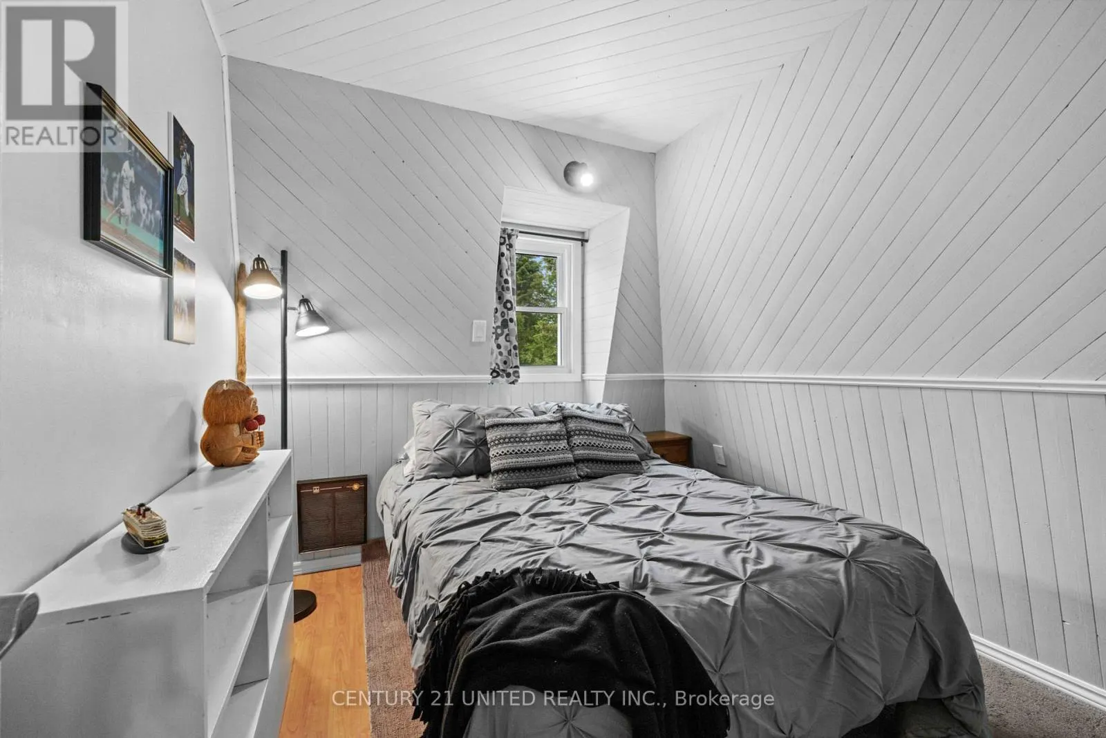 586 BIRCH POINT ROAD