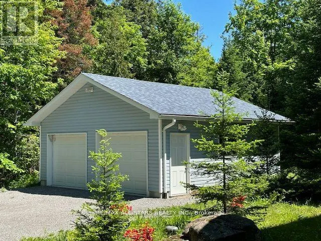 33 EDWINA DRIVE