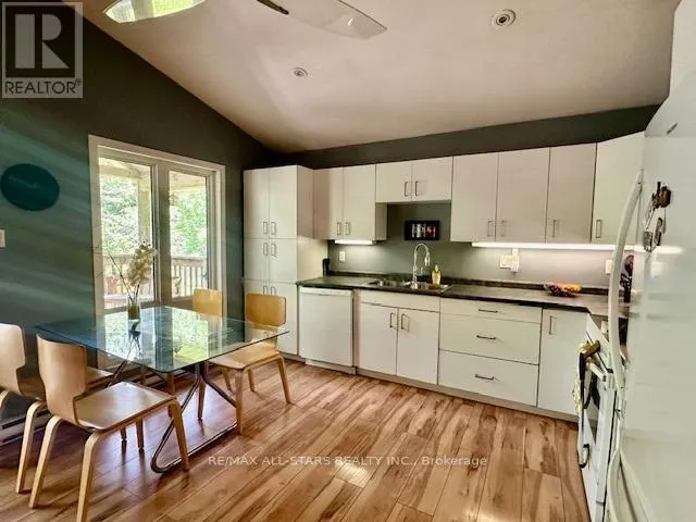33 EDWINA DRIVE