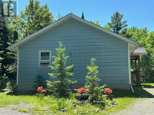 33 EDWINA DRIVE