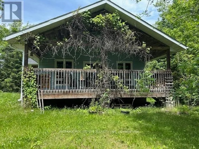 33 EDWINA DRIVE