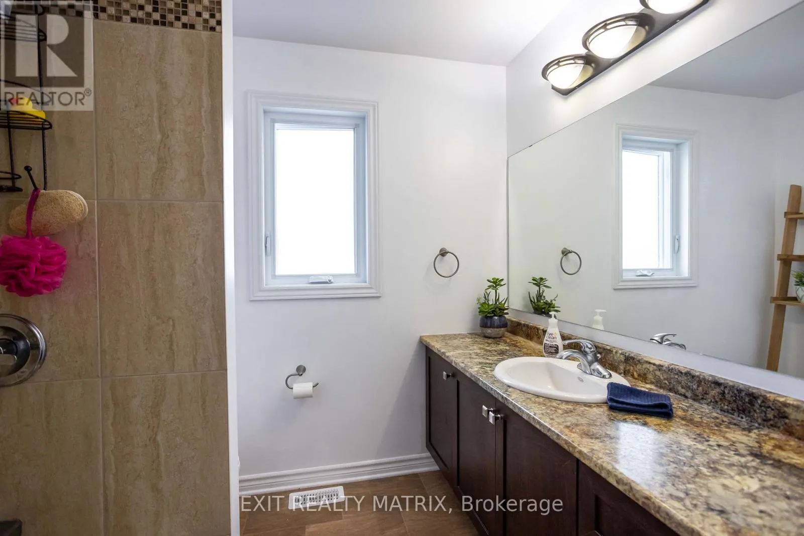 228 OLDE TOWNE AVENUE