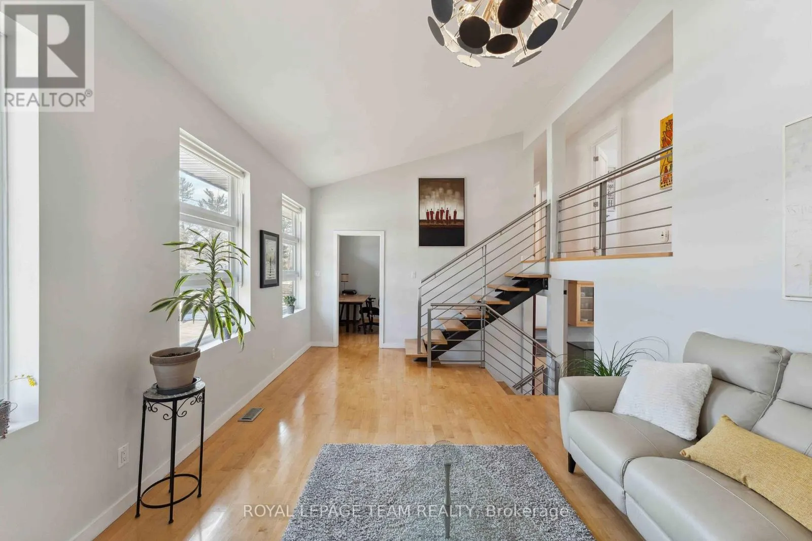 9 BURNBANK STREET