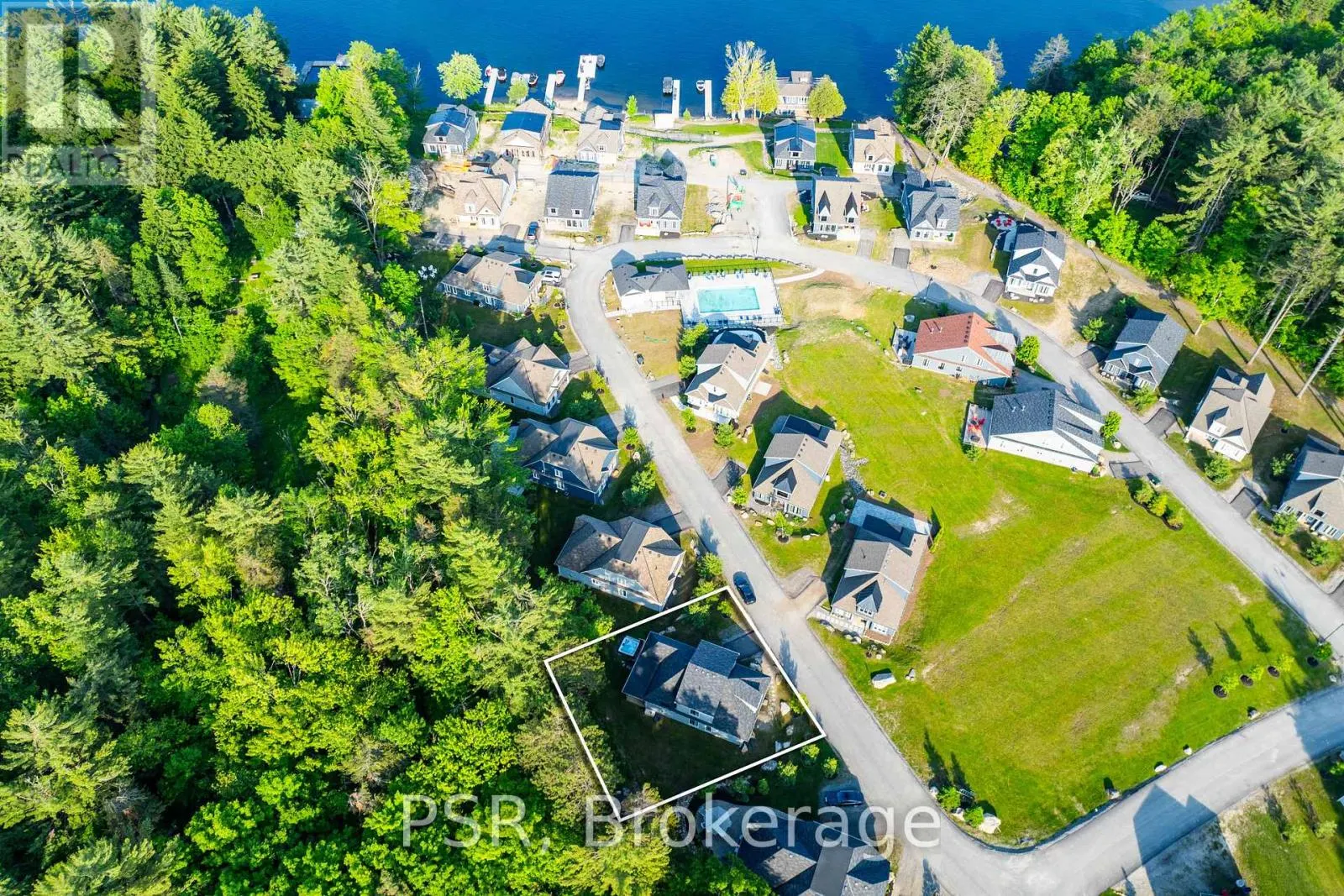 15 - 2054 PENINSULA ROAD, #15