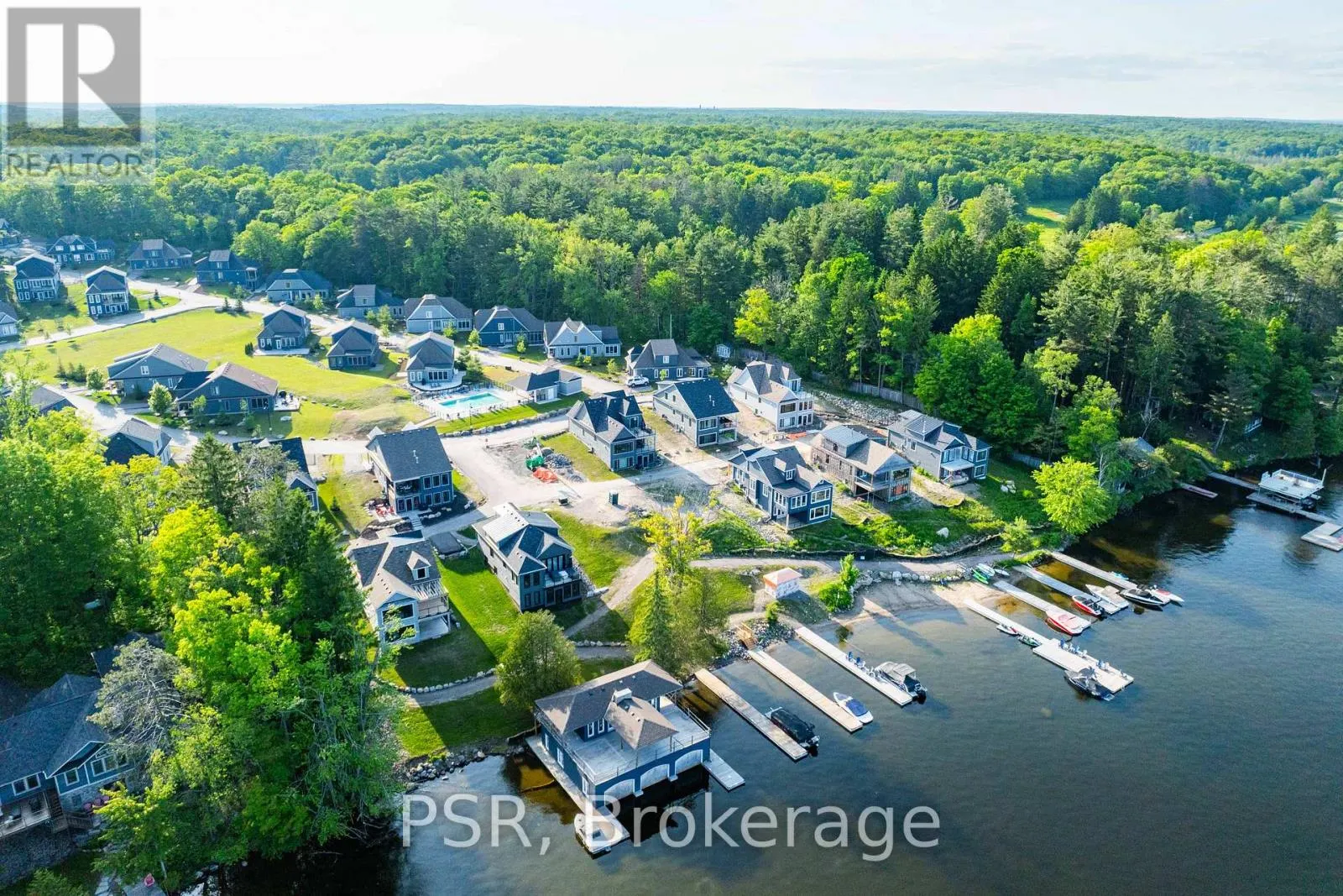15 - 2054 PENINSULA ROAD, #15