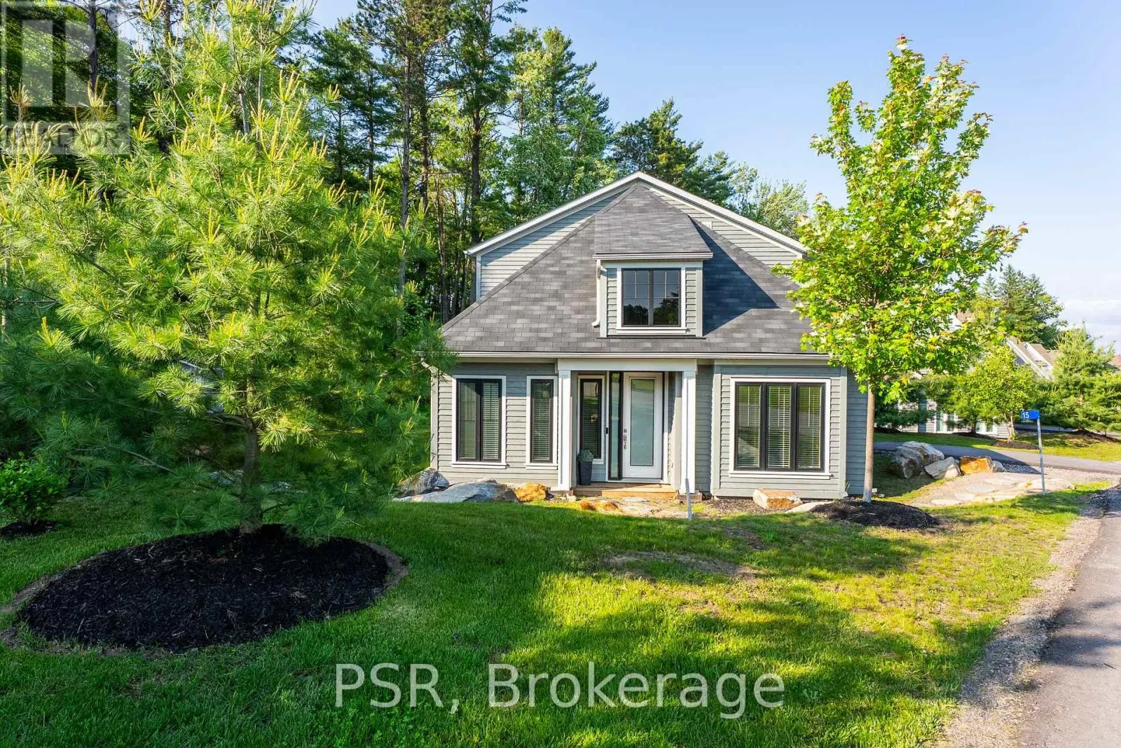 15 - 2054 PENINSULA ROAD, #15