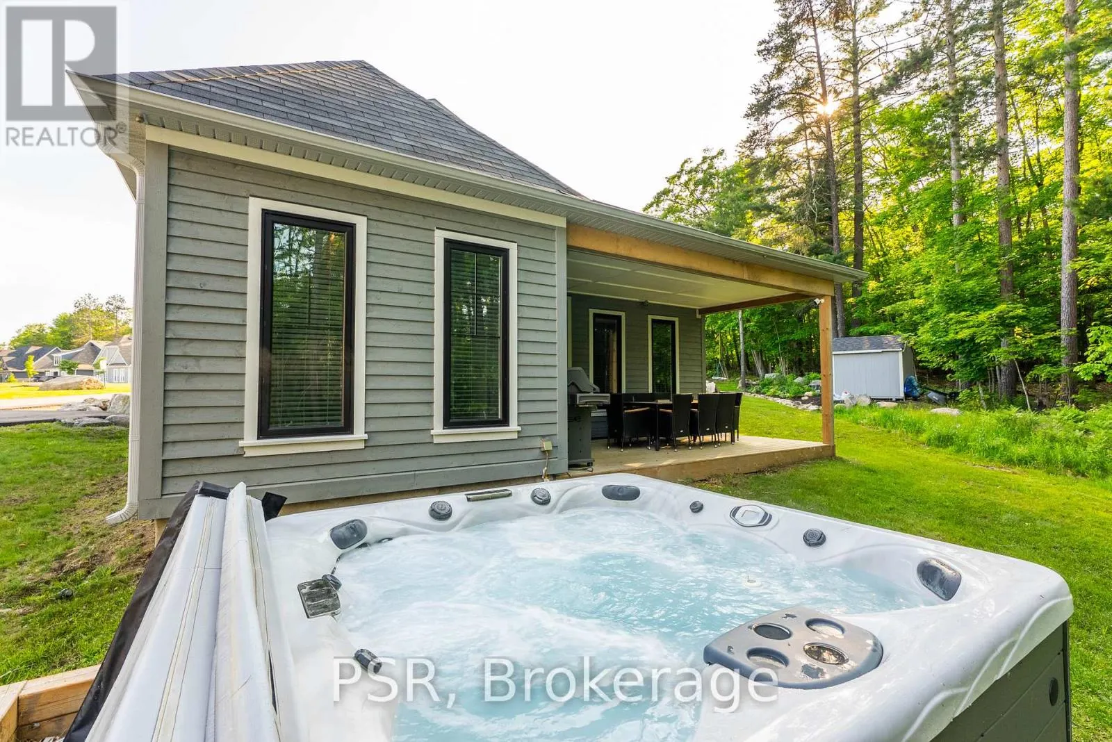 15 - 2054 PENINSULA ROAD, #15