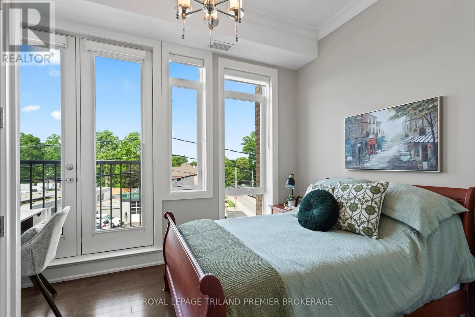 303 - 162 WORTLEY ROAD, #303