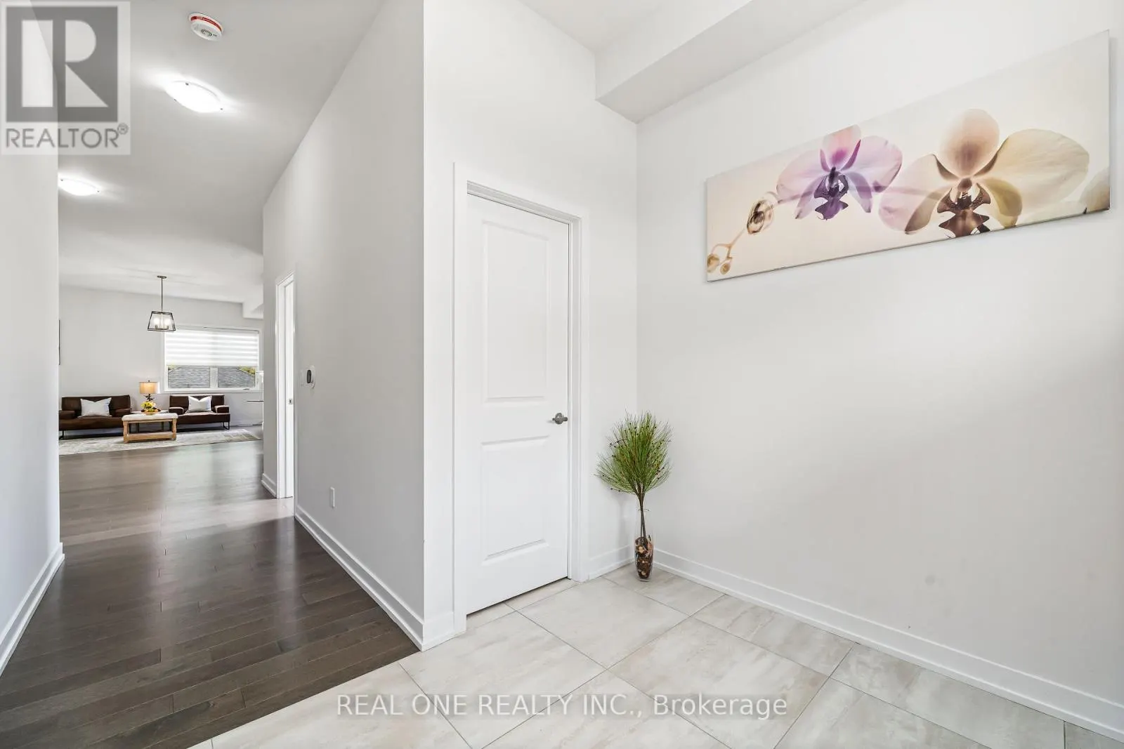 14 TWELVE TREES COURT