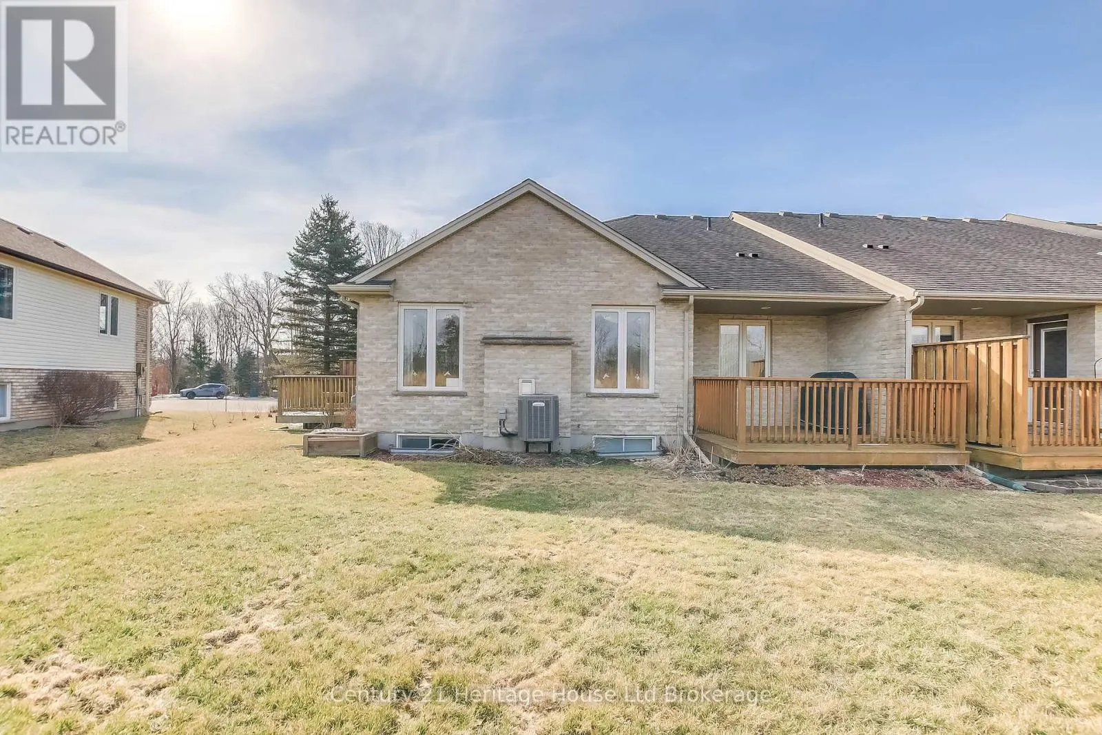 24 - 87 DONKER DRIVE, #24