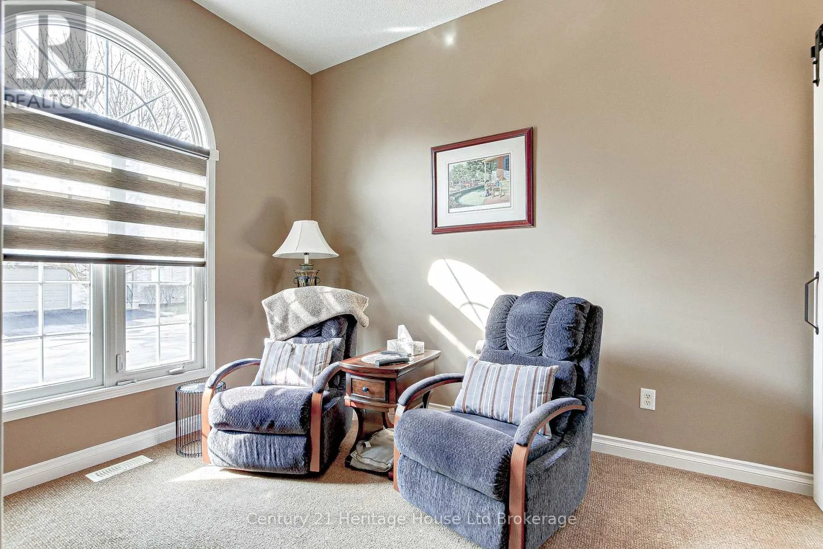 24 - 87 DONKER DRIVE, #24