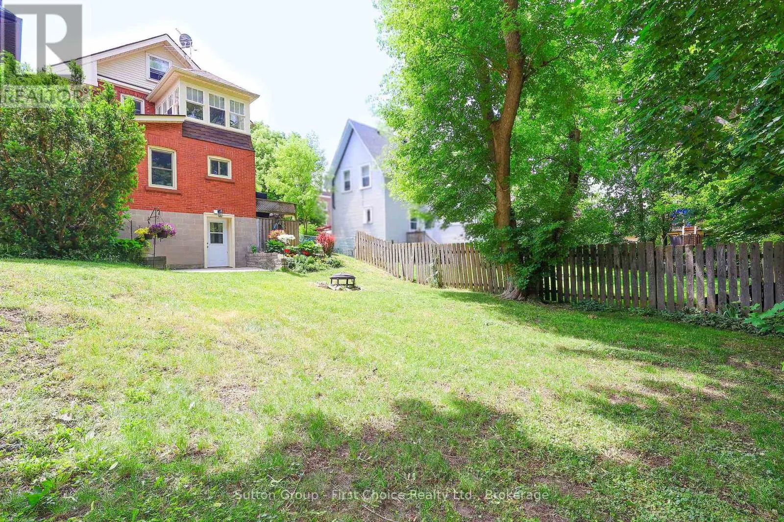 74 COBOURG STREET