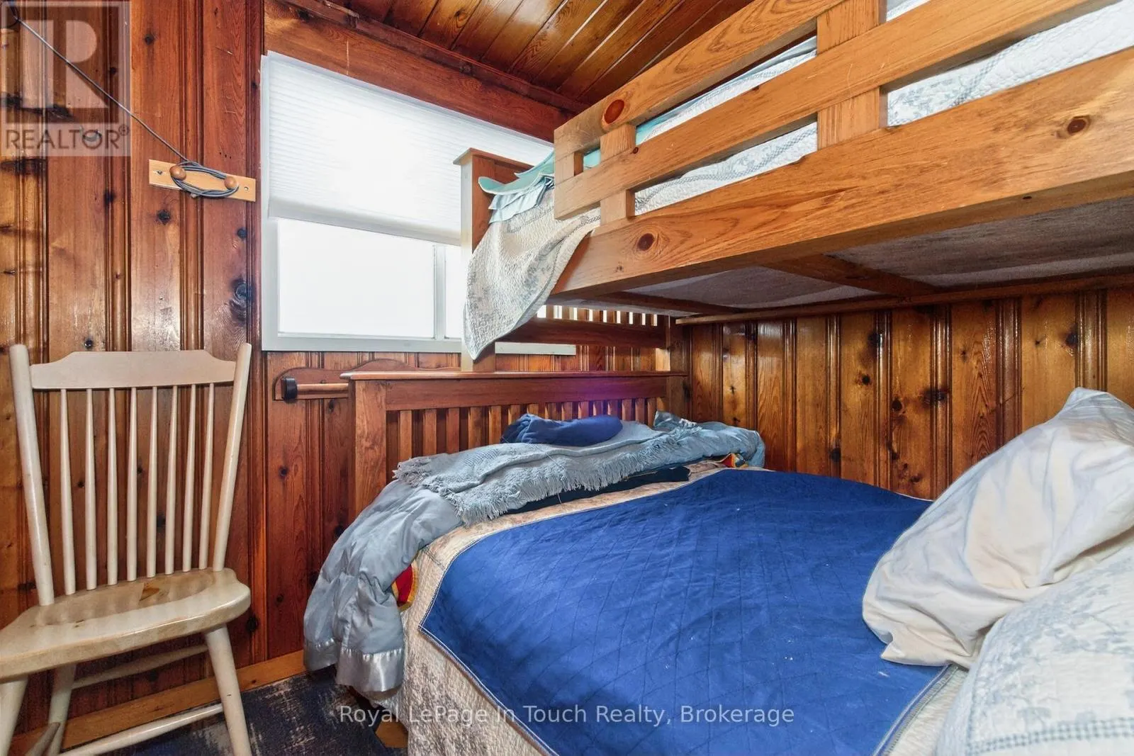 4 IS 270 GEORGIAN BAY ISLAND