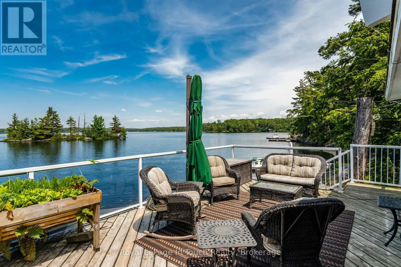 4 IS 270 GEORGIAN BAY ISLAND