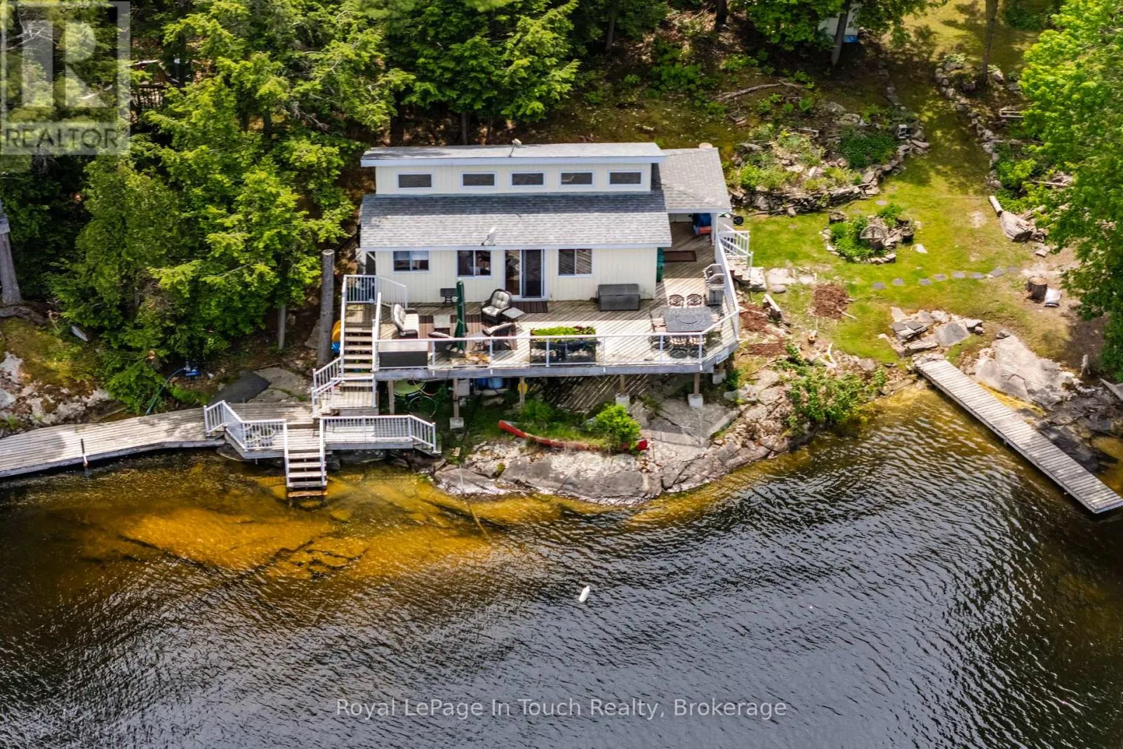 4 IS 270 GEORGIAN BAY ISLAND