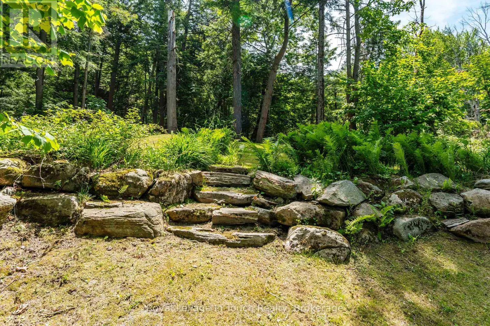 4 IS 270 GEORGIAN BAY ISLAND