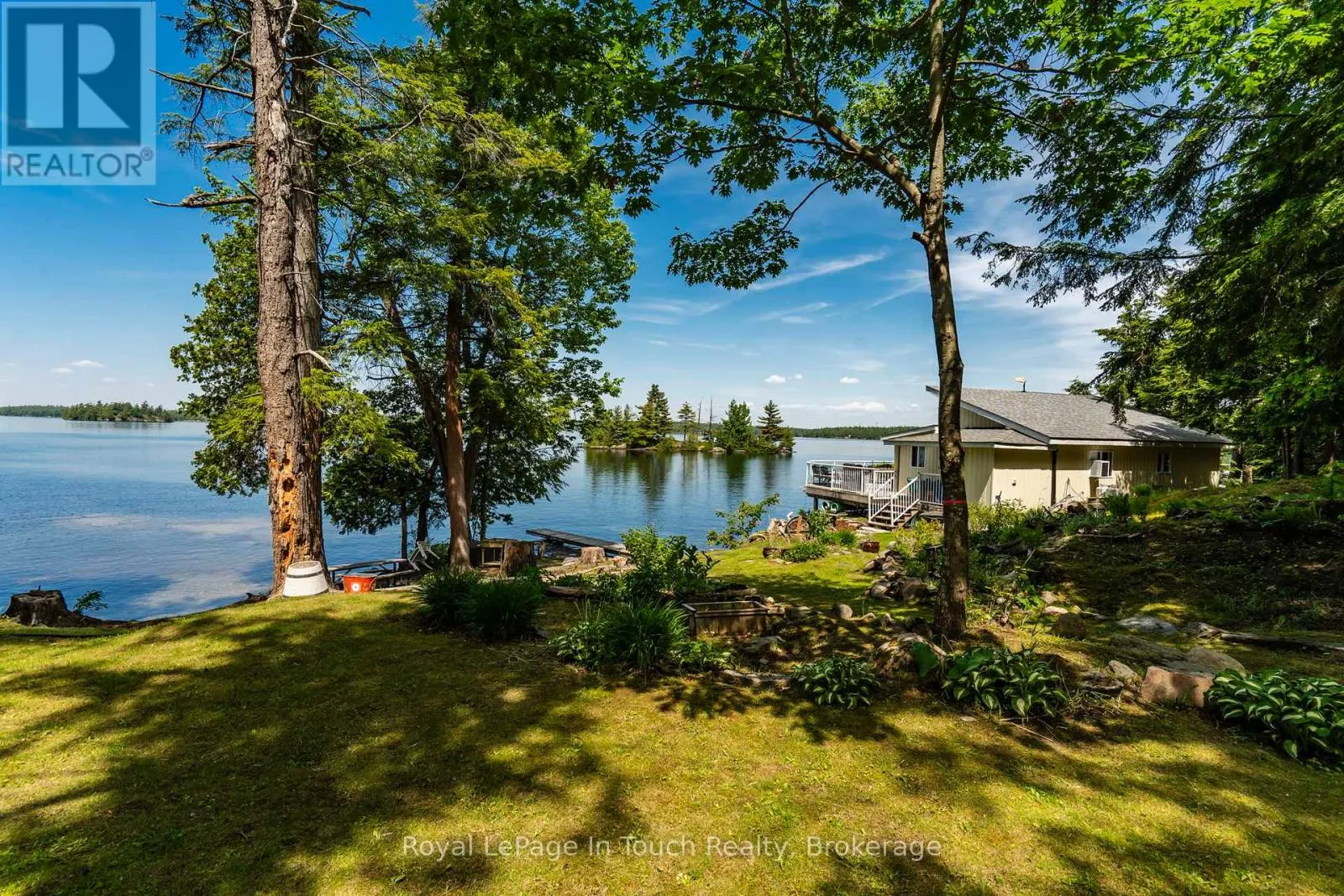 4 IS 270 GEORGIAN BAY ISLAND
