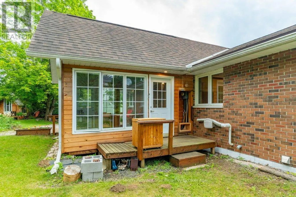 1 VICTORIA AVENUE