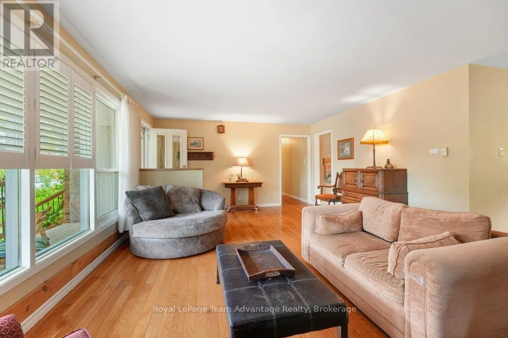 1 VICTORIA AVENUE