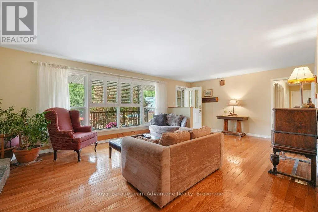 1 VICTORIA AVENUE