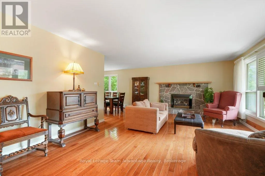 1 VICTORIA AVENUE