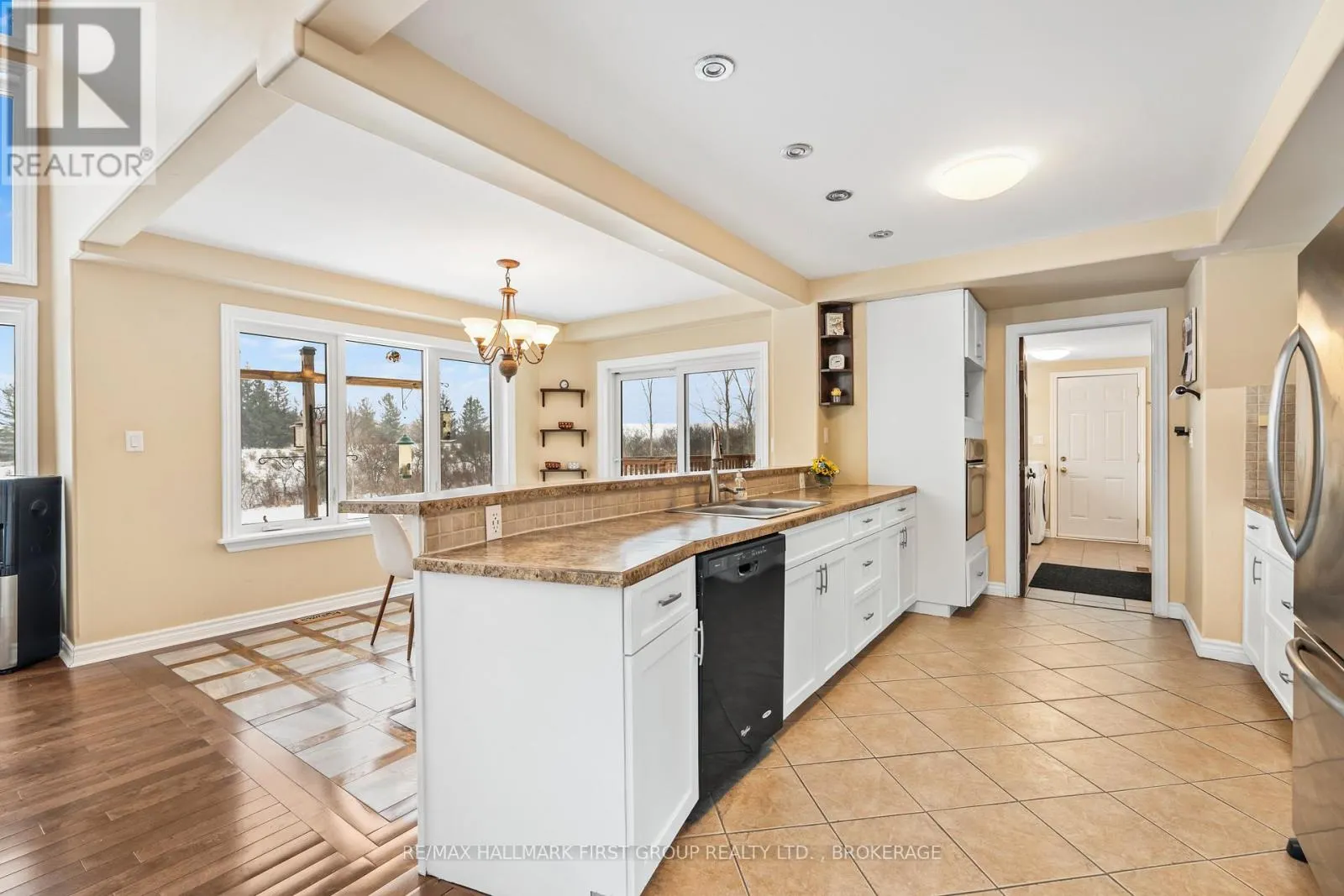 1461 ENGLISH WAY