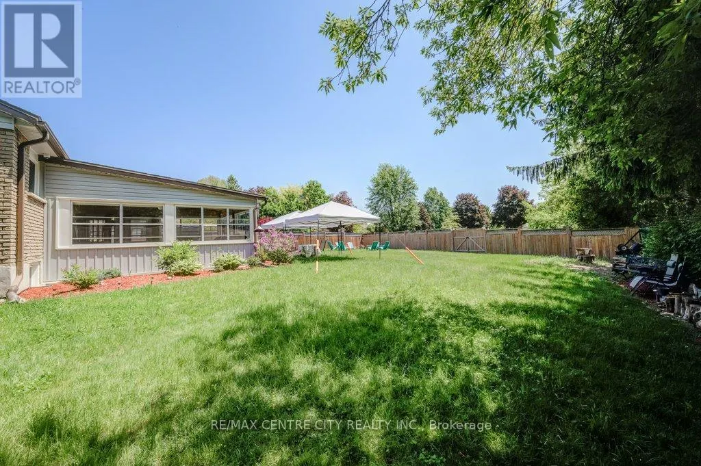 732 SALTER AVENUE