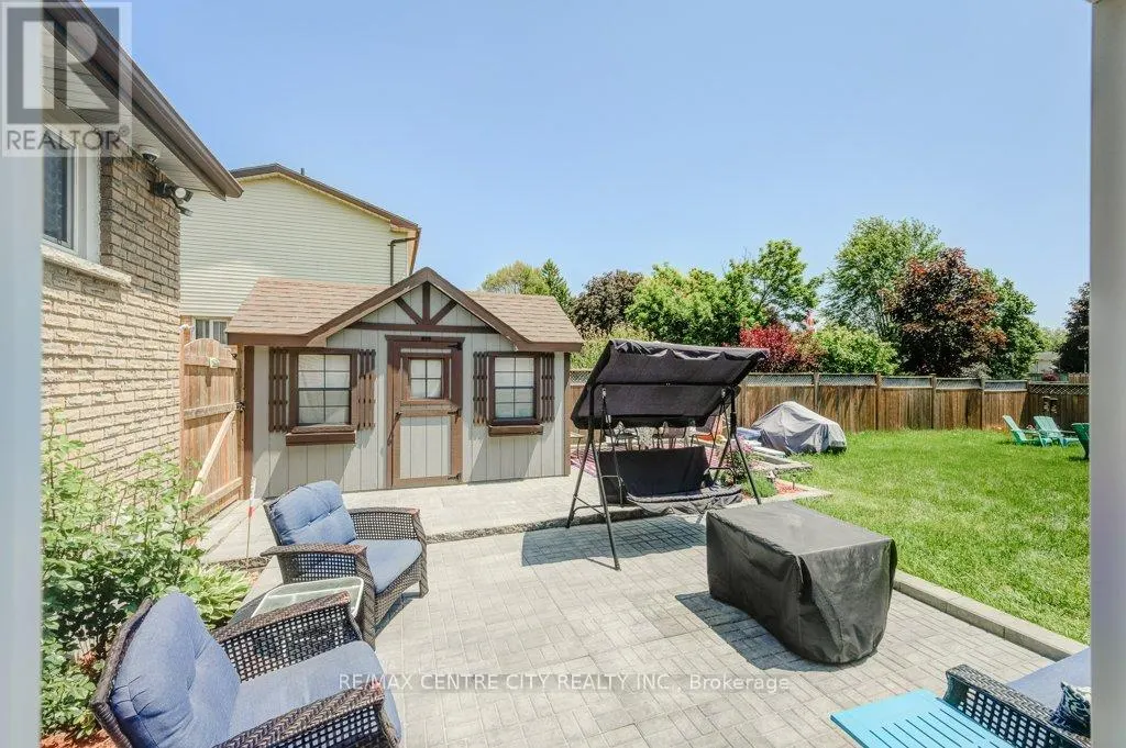 732 SALTER AVENUE