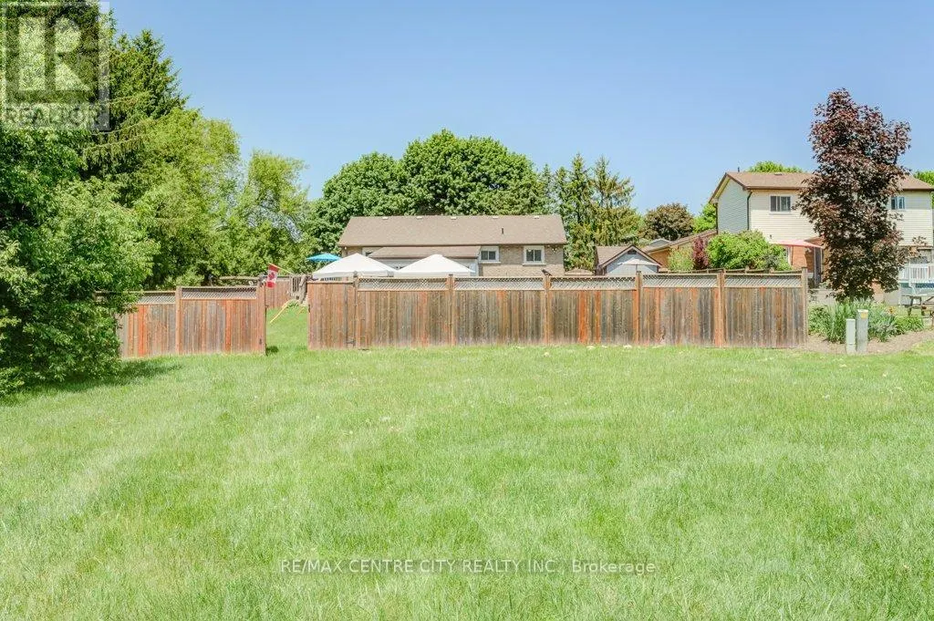 732 SALTER AVENUE