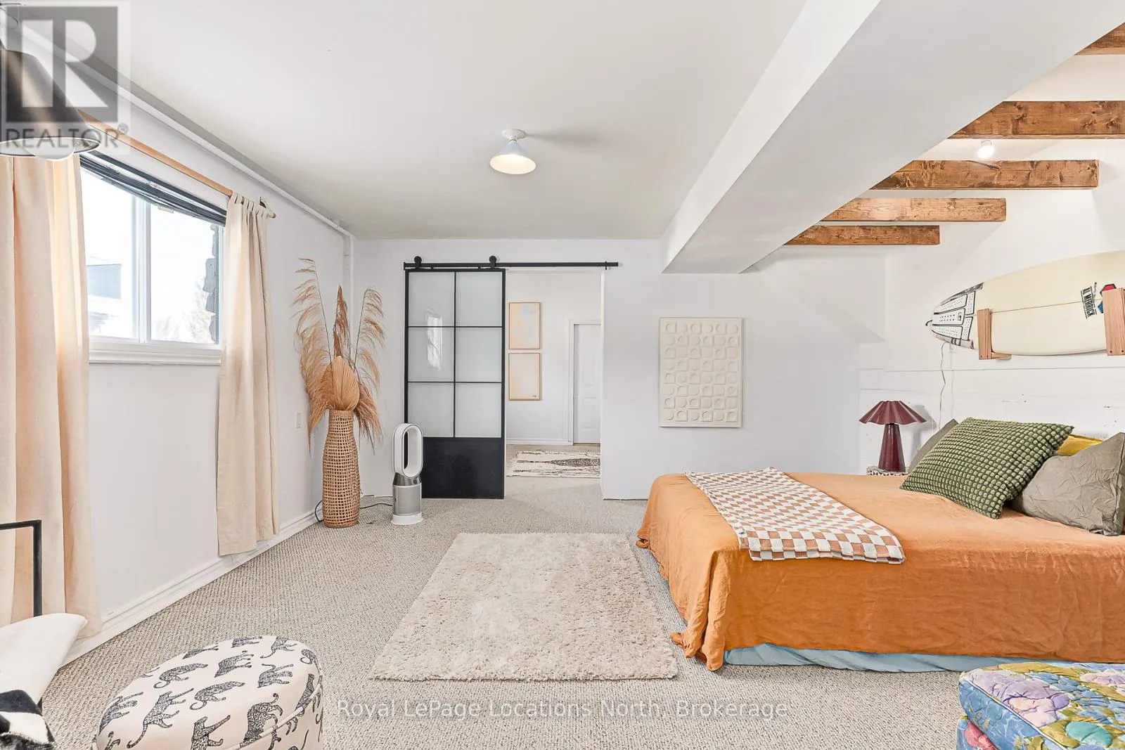 296 LAKESHORE ROAD N