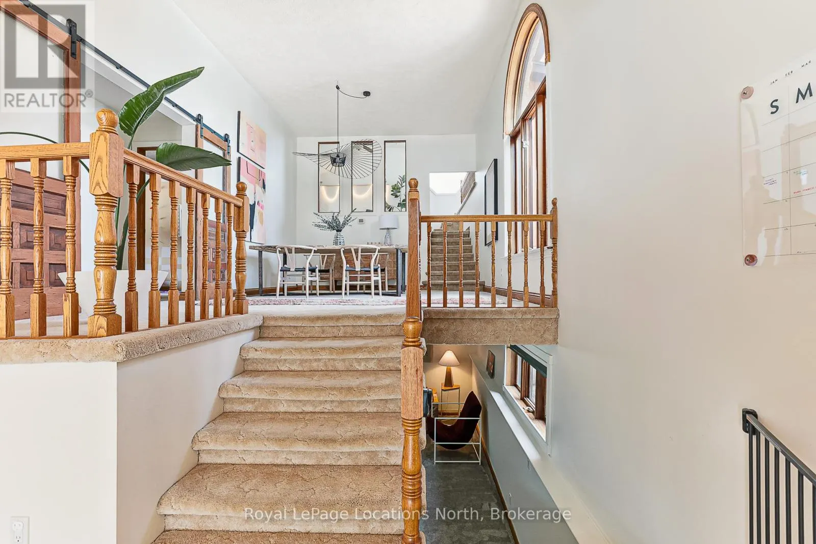296 LAKESHORE ROAD N
