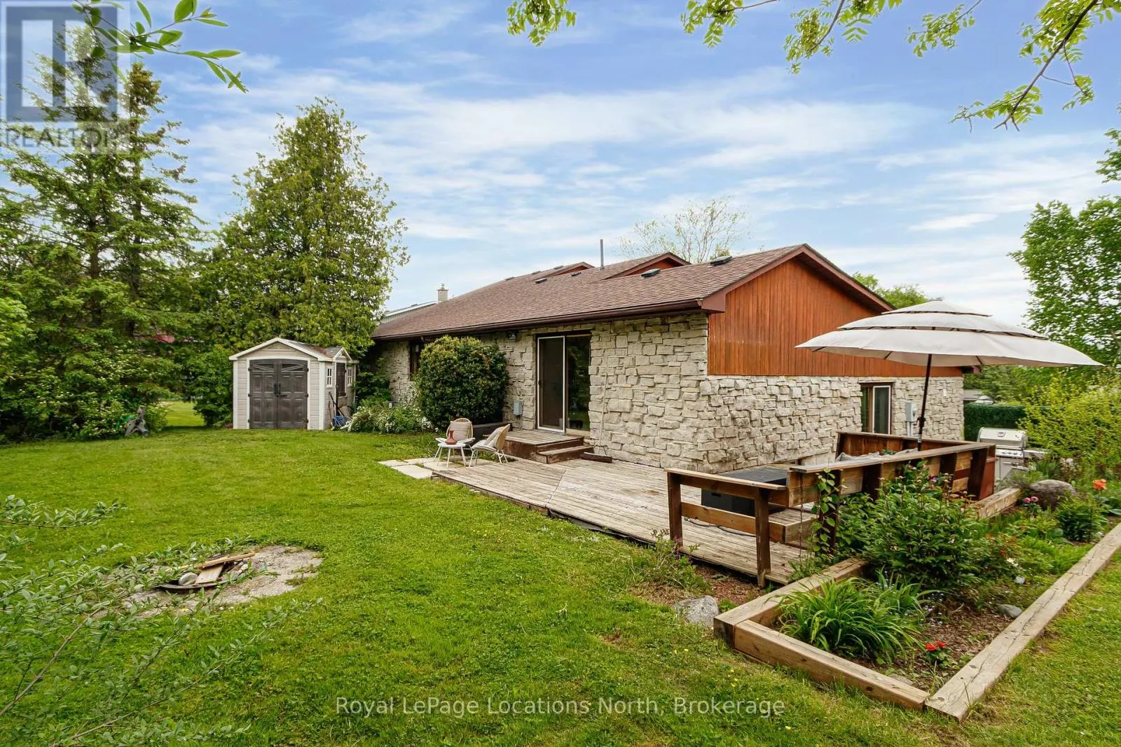 296 LAKESHORE ROAD N