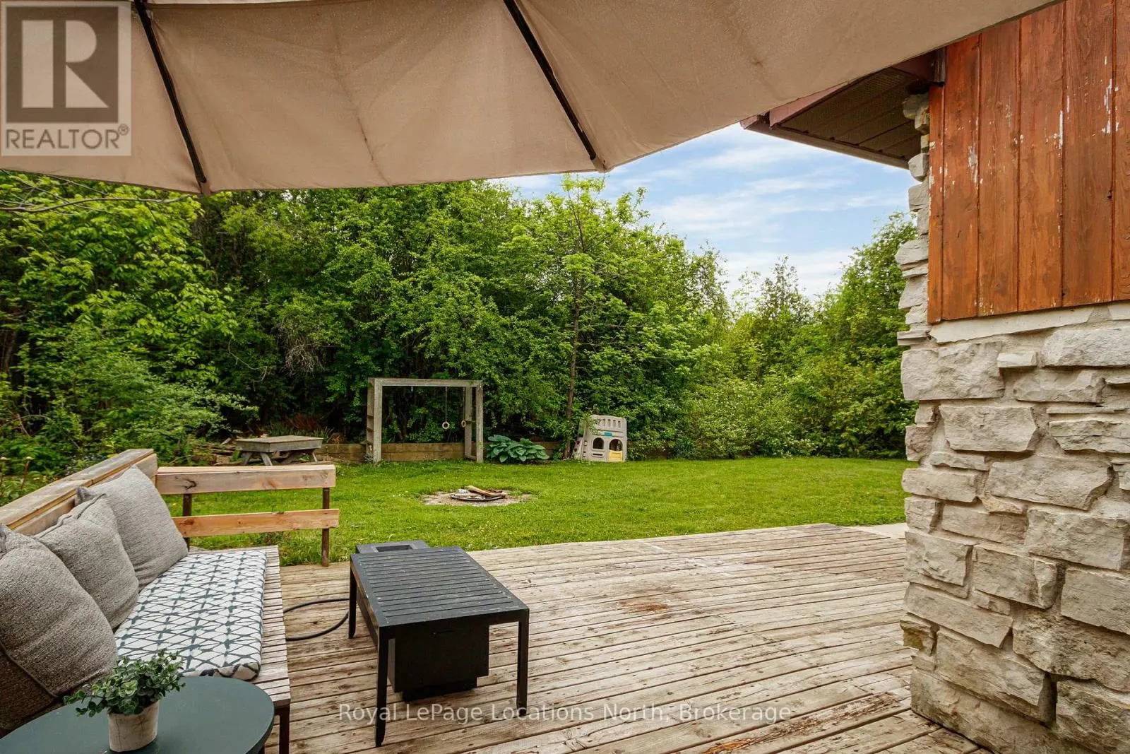 296 LAKESHORE ROAD N