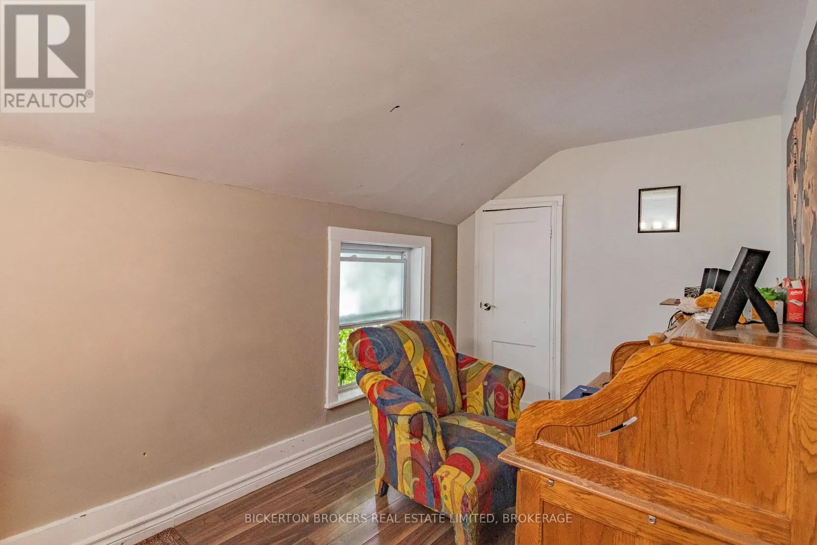 233 NORTH STREET N