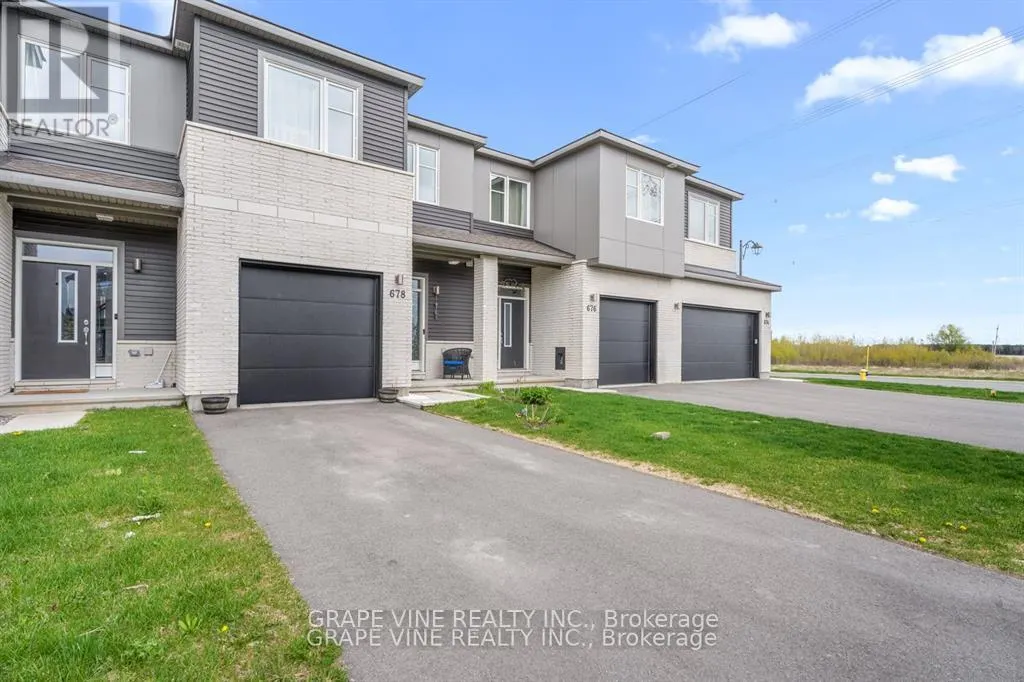 678 TALIESIN CRESCENT