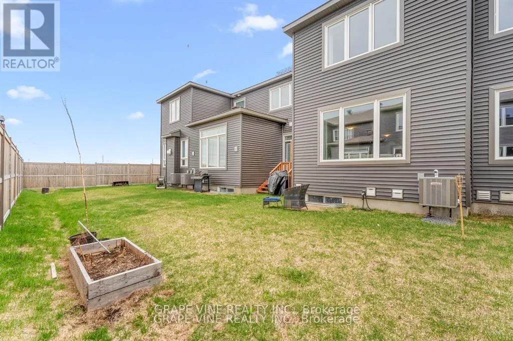 678 TALIESIN CRESCENT