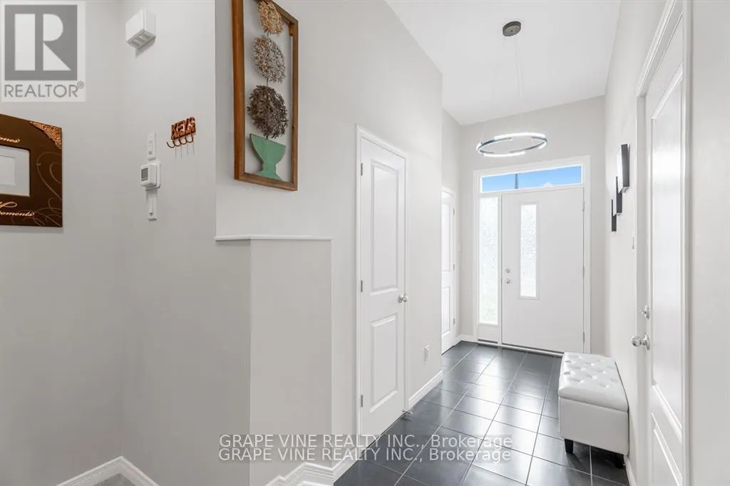 678 TALIESIN CRESCENT