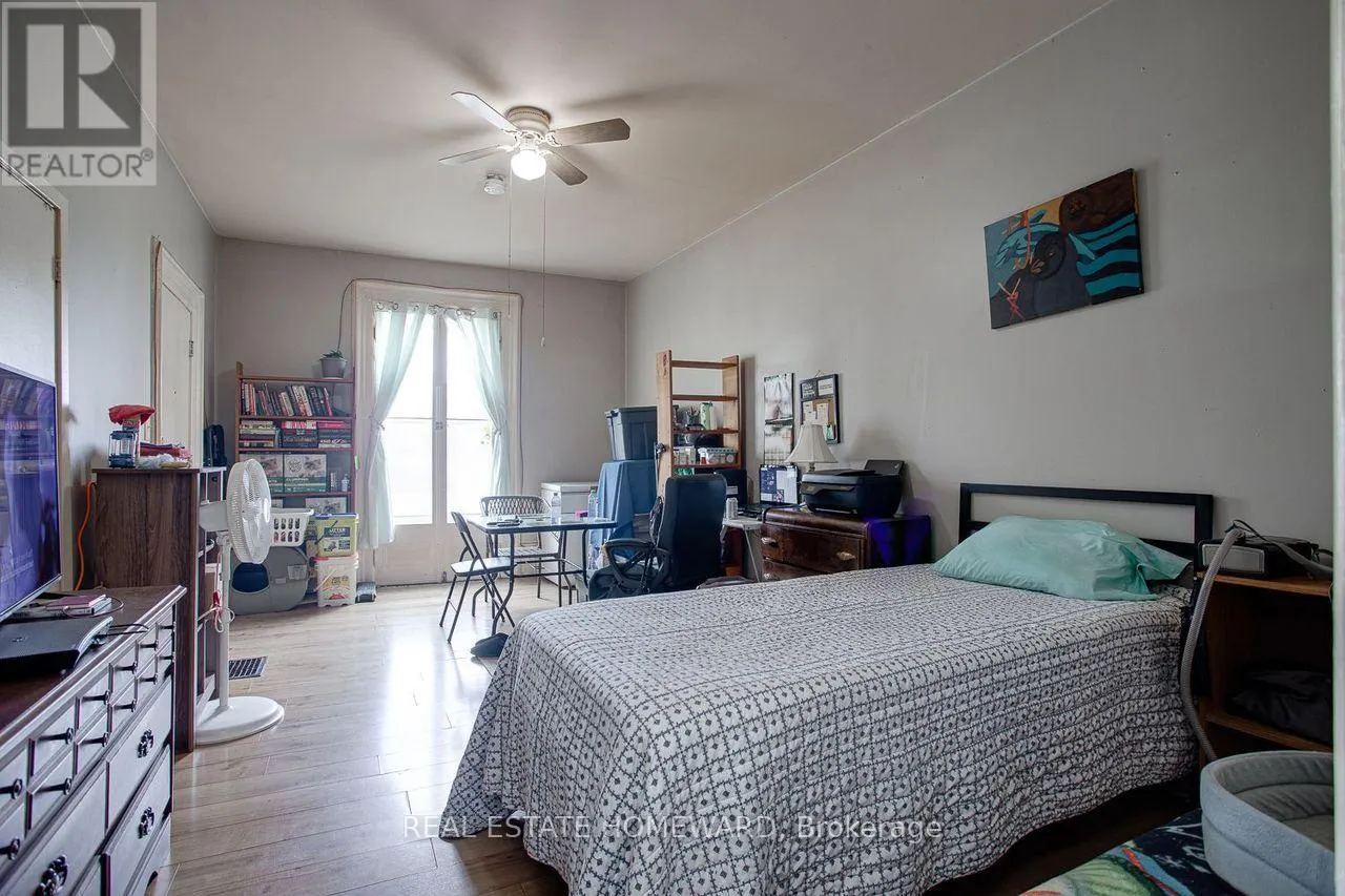 15 - 17 JAMES STREET W