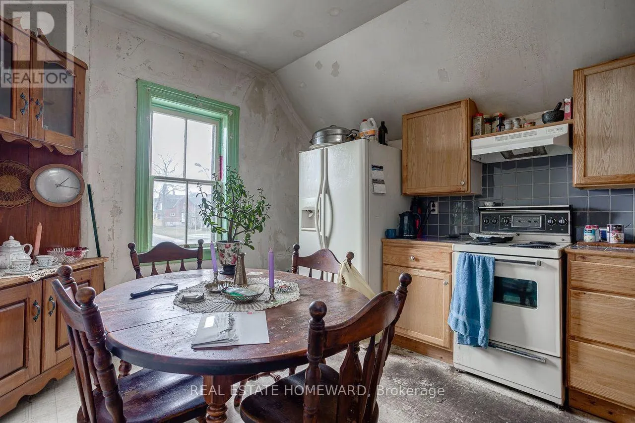 15 - 17 JAMES STREET W