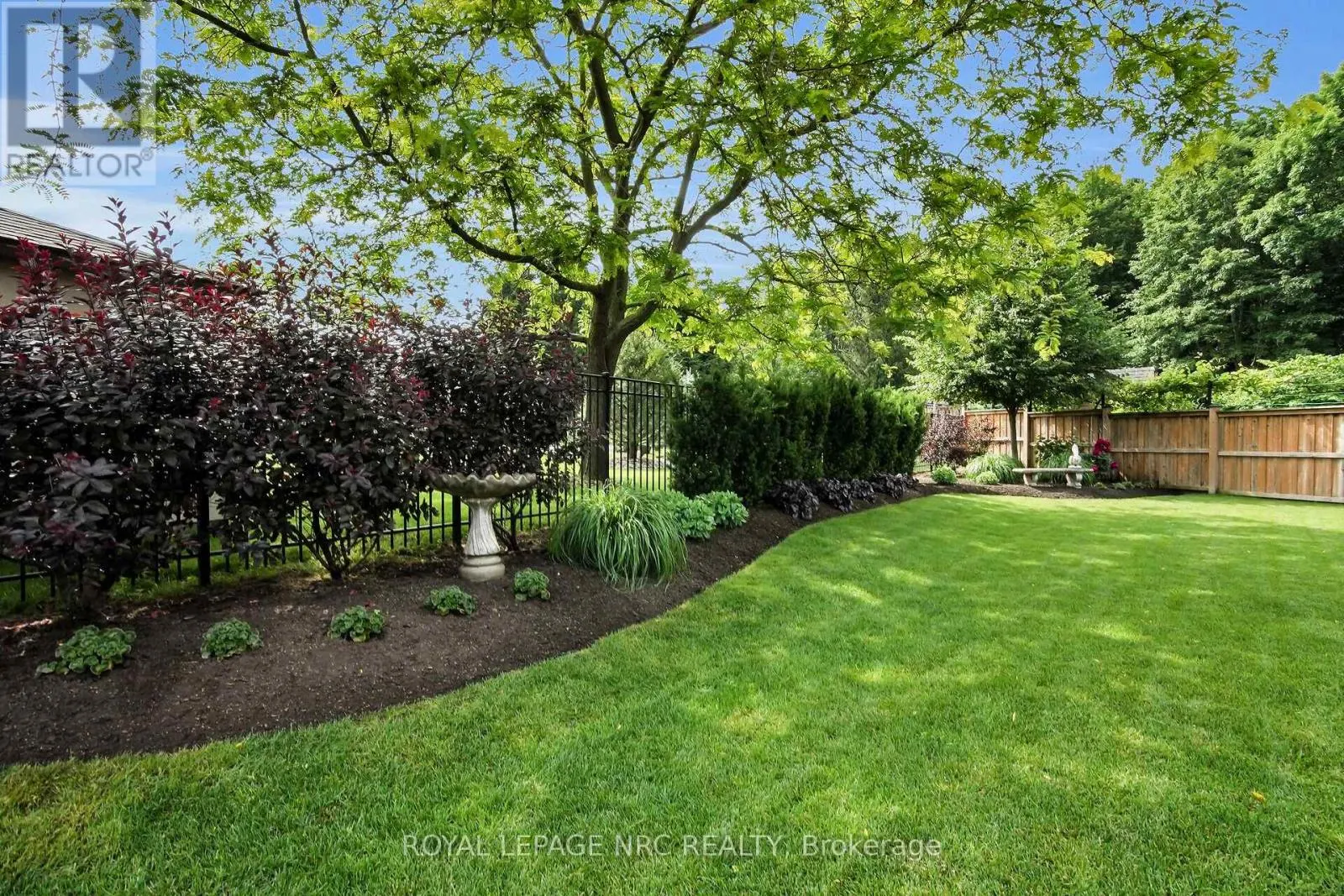 49 ASHBY CRESCENT