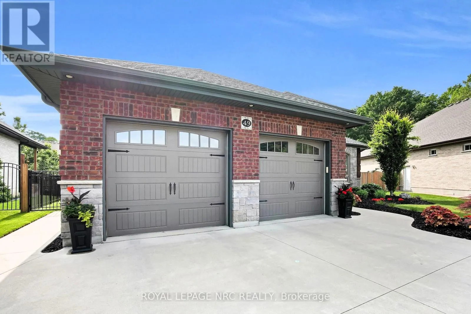 49 ASHBY CRESCENT