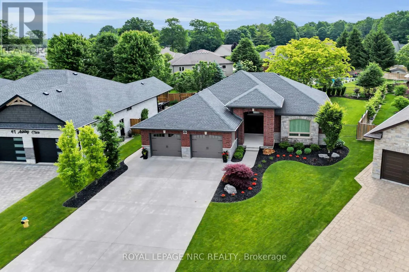 49 ASHBY CRESCENT