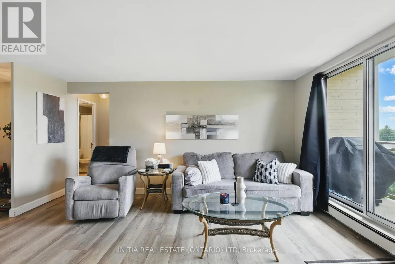 612 - 931 WONDERLAND ROAD S, #612